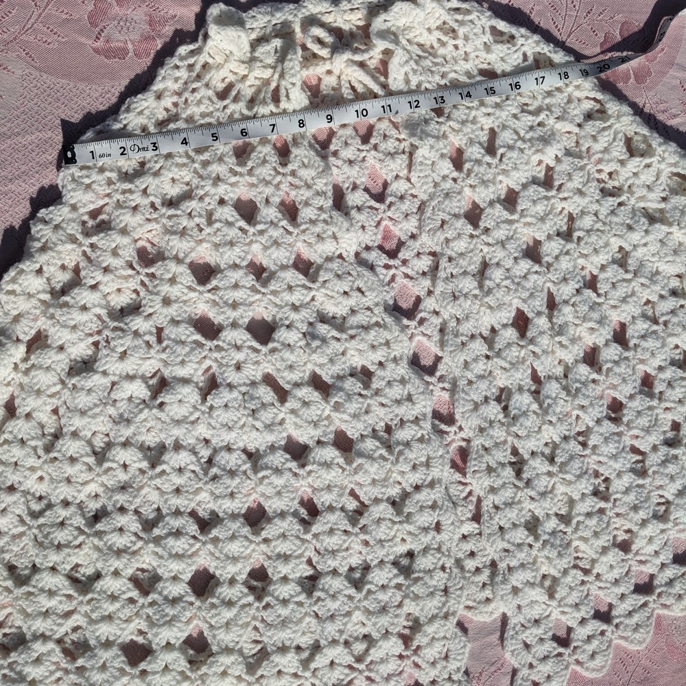 Vintage Handmade Crochet Poncho Cape Women's White Cottage Cardigan Shawl Knit - Picture 10 of 11